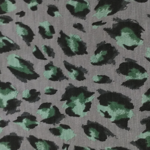 G.I.L.I. Gray leopard print long sleeve Jersey knit T-shirt sz 2X - Picture 3 of 10